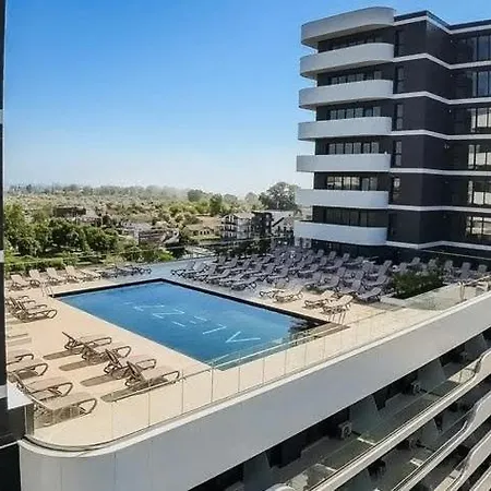 Alezzi Odyssey Appart hôtel 3*